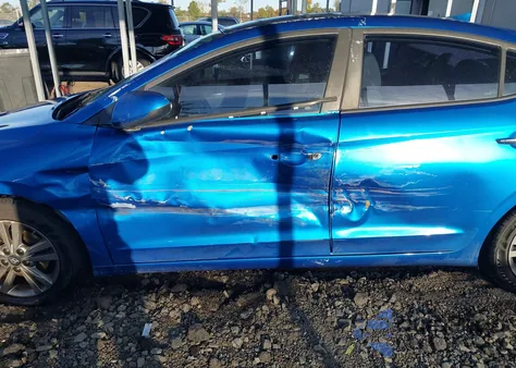 2017 Hyundai Elantra Se из США, поврежденный, VIN 5NPD84LF3HH186827